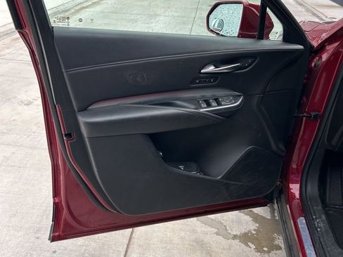 Used 2019 Cadillac XT4 Premium Luxury image 6