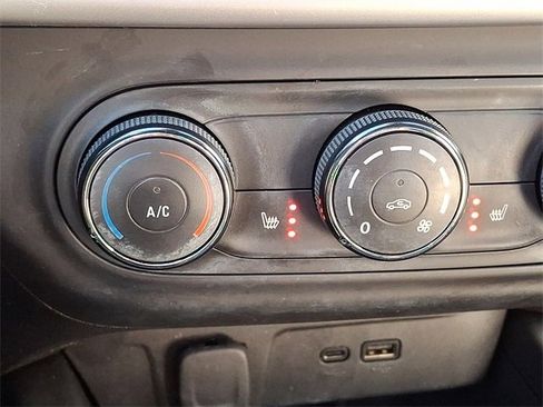 Used 2024 Chevrolet Trax RS w/ Driver Confidence Package image 19