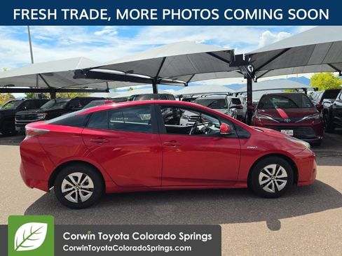 Used 2018 Toyota Prius Three w/ Advanced Technology Package FWD image 10