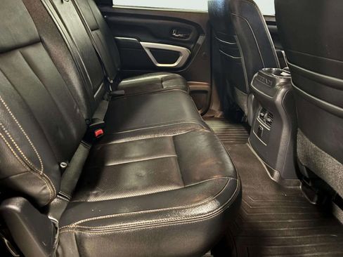 Used 2017 Nissan Titan SL image 20