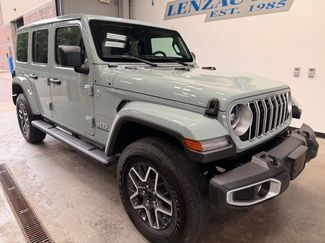 Used 2024 Jeep Wrangler Unlimited Sahara w/ Technology Group AWD/4WD video 2