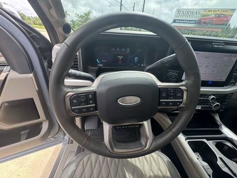 Used 2026 Ford F250 Platinum w/ Platinum Plus Package AWD/4WD image 16