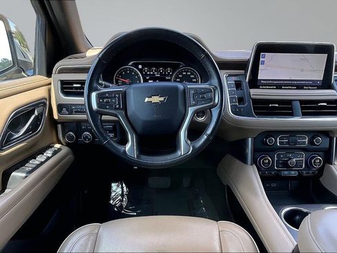 Used 2021 Chevrolet Tahoe Premier w/ Premium Package image 5