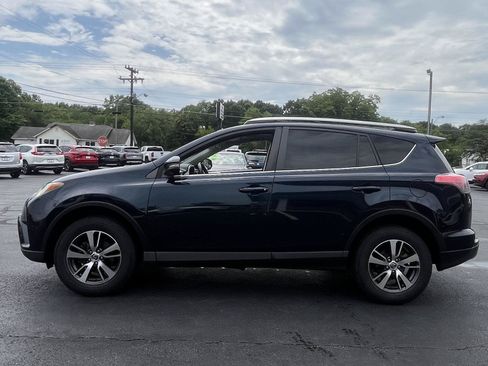 Used 2018 Toyota RAV4 XLE FWD image 19