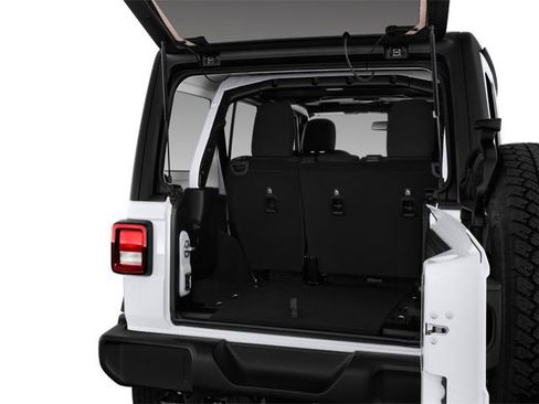 Used 2022 Jeep Wrangler Unlimited Sport AWD/4WD image 7