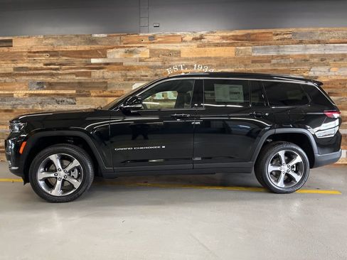 New 2025 Jeep Grand Cherokee L Limited image 19