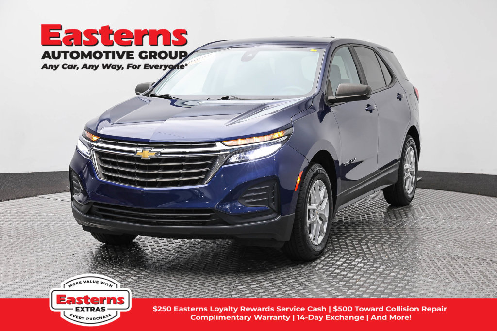 Used 2022 Chevrolet Equinox LS w/ LS Convenience Package AWD/4WD image 1