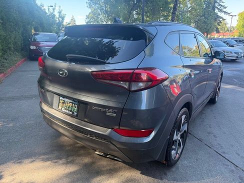 Used 2016 Hyundai Tucson Limited w/ Option Group 03 AWD/4WD image 4
