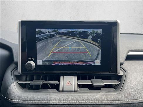 Used 2025 Toyota RAV4 XLE FWD image 14