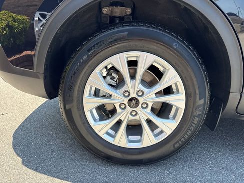 Used 2023 Ford Escape Active w/ Tech Pack #1 FWD image 32