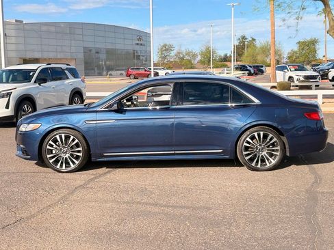 Used 2017 Lincoln Continental Select FWD image 3
