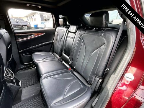 Used 2019 Lincoln Nautilus Reserve AWD/4WD image 6