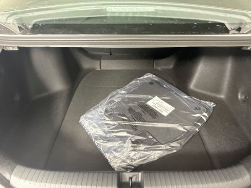 Used 2025 Honda Accord SE image 32