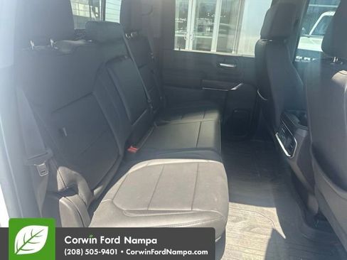 Used 2021 GMC Sierra 2500 SLT w/ SLT Premium Package AWD/4WD image 9
