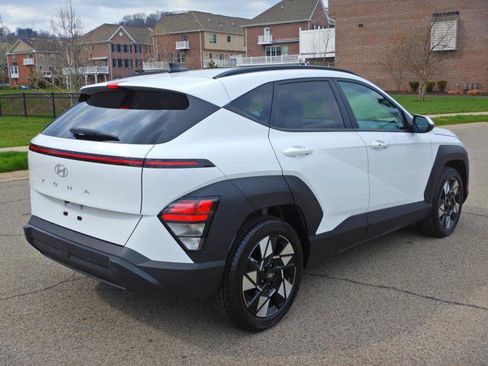 Used 2025 Hyundai Kona SEL image 4