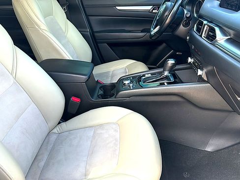 Used 2020 MAZDA CX-5 Touring FWD image 23