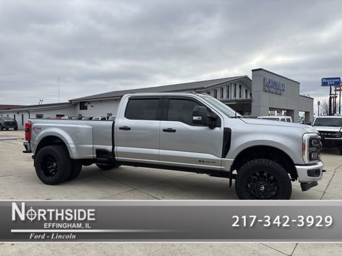 Used 2023 Ford F350 Lariat w/ Lariat Ultimate Package image 1