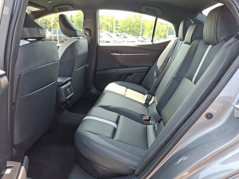 Certified 2025 Toyota Camry SE FWD image 10