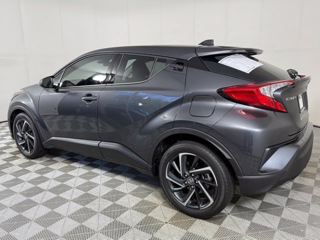 Used 2022 Toyota C-HR Limited FWD image 4