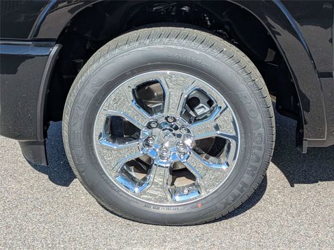 New 2026 RAM 1500 Big Horn AWD/4WD image 12