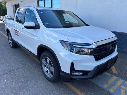 Certified 2025 Honda Ridgeline RTL image 1