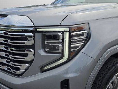 Used 2024 GMC Sierra 1500 Denali AWD/4WD image 40