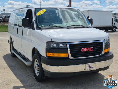Certified 2025 GMC Savana 2500 w/ Driver Convenience Package RWD image 1