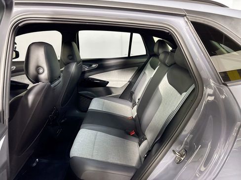 Certified 2024 Volkswagen ID.4 Standard image 21