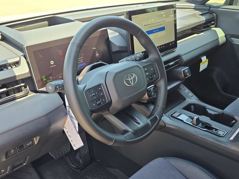 New 2026 Toyota RAV4 XSE w/ Panoramic Sun Roof Package AWD/4WD image 12