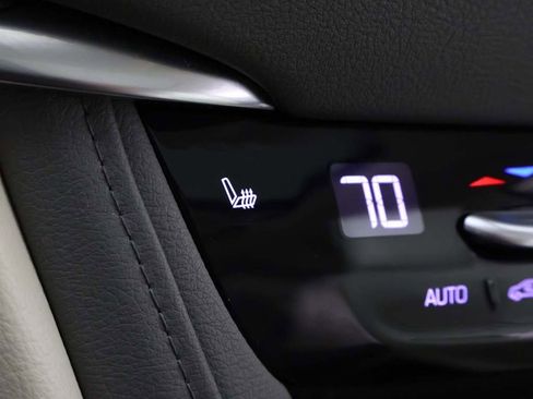 Used 2018 Cadillac XT5 Luxury w/ Driver Awareness Package image 57