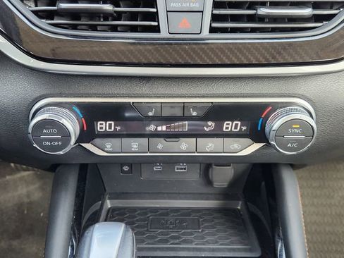 Used 2025 Nissan Altima 2.5 SR w/ SR Premium Package image 20