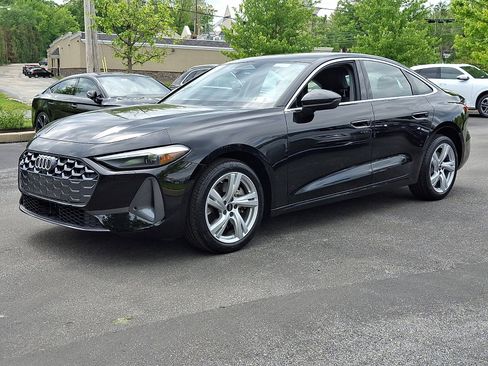 Used 2025 Audi A5 2.0T Premium AWD/4WD image 3