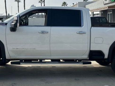 Used 2020 GMC Sierra 2500 Denali w/ Denali Ultimate Package image 6