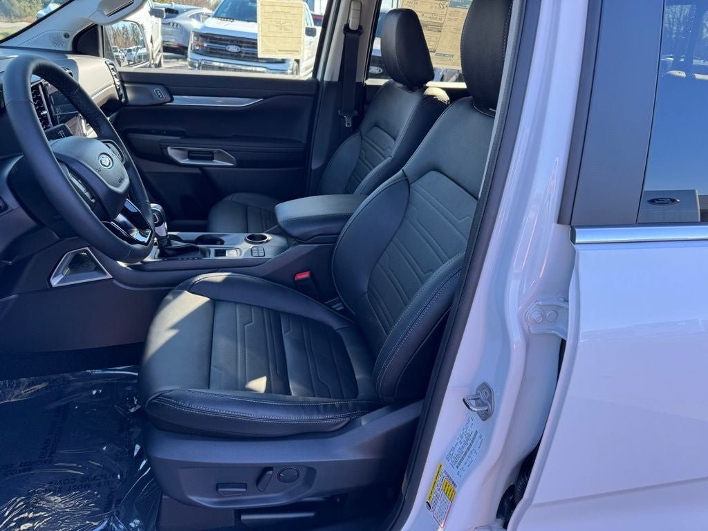 New 2024 Ford Ranger Lariat RWD image 19