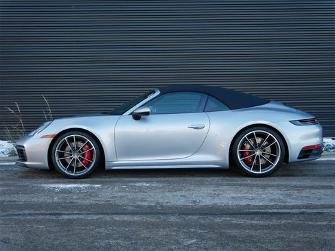 Certified 2023 Porsche 911 Carrera S image 7