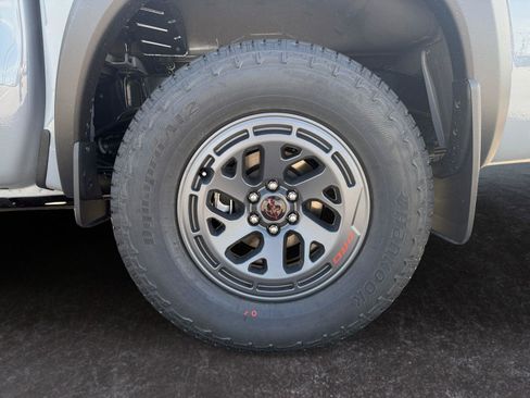 New 2026 Nissan Frontier PRO-4X w/ Tow Package AWD/4WD image 15