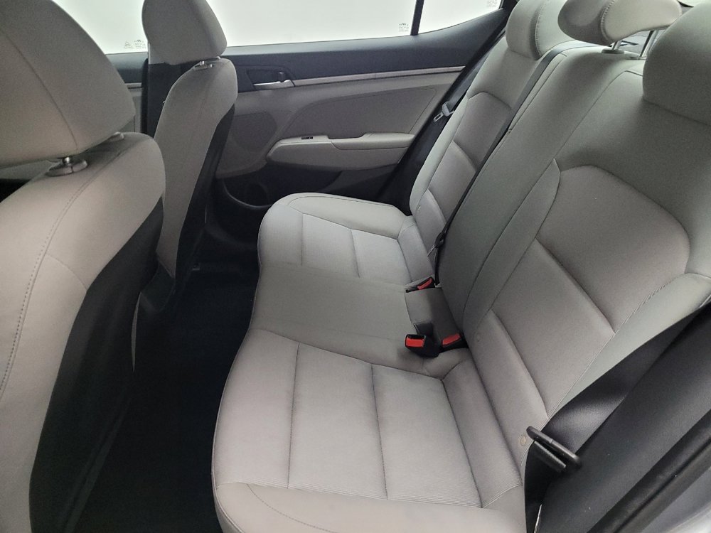 Used 2017 Hyundai Elantra SE w/ Cargo Package FWD image 18