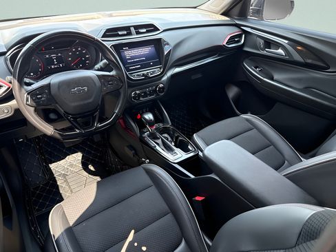 Used 2021 Chevrolet TrailBlazer RS w/ Sun and Liftgate Package AWD/4WD image 11