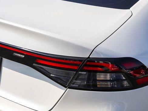 Used 2024 Honda Accord LX image 10