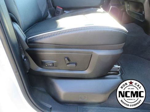 Used 2026 RAM 2500 Laramie AWD/4WD image 57