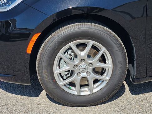 New 2025 Chrysler Pacifica Select image 8