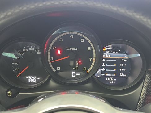 Used 2017 Porsche Macan Turbo image 19