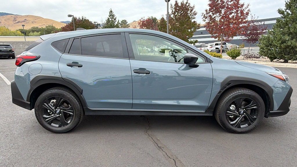 Used 2024 Subaru Crosstrek 2.0i AWD/4WD image 2