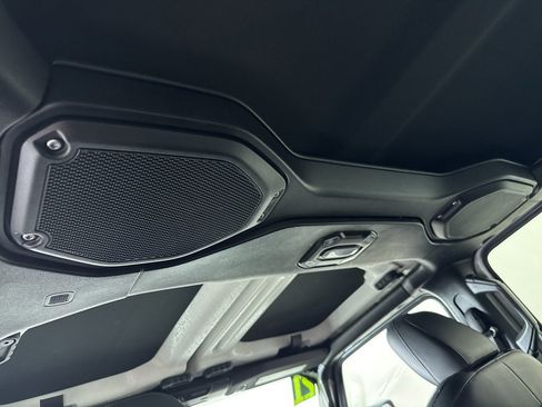 Used 2021 Jeep Wrangler Unlimited Sahara image 27