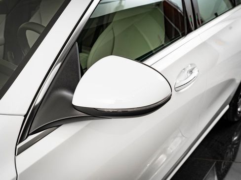 Certified 2025 Mercedes-Benz C 300 4MATIC Sedan image 15