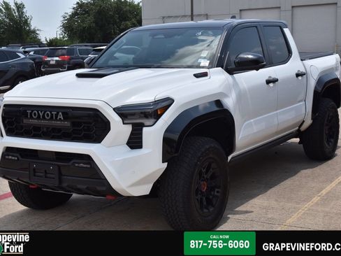 Used 2025 Toyota Tacoma TRD Pro AWD/4WD image 1