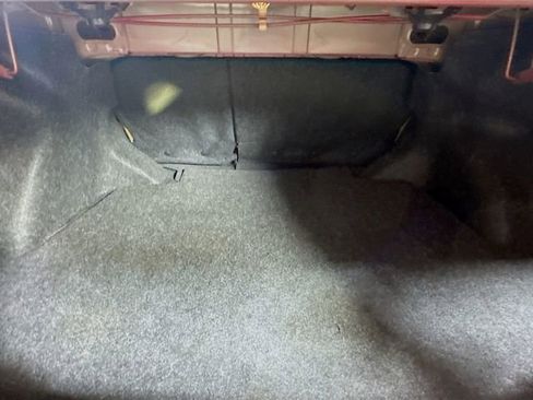 Used 2017 Toyota Corolla LE image 23