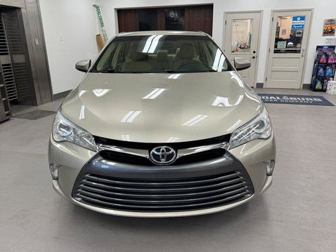 Used 2015 Toyota Camry LE image 29