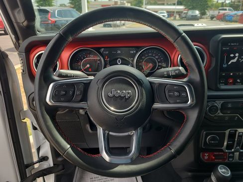 Used 2022 Jeep Wrangler Unlimited Rubicon w/ Xtreme Recon 35" Tire Package AWD/4WD image 24