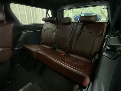 Used 2024 Ford Expedition Max Limited AWD/4WD image 13